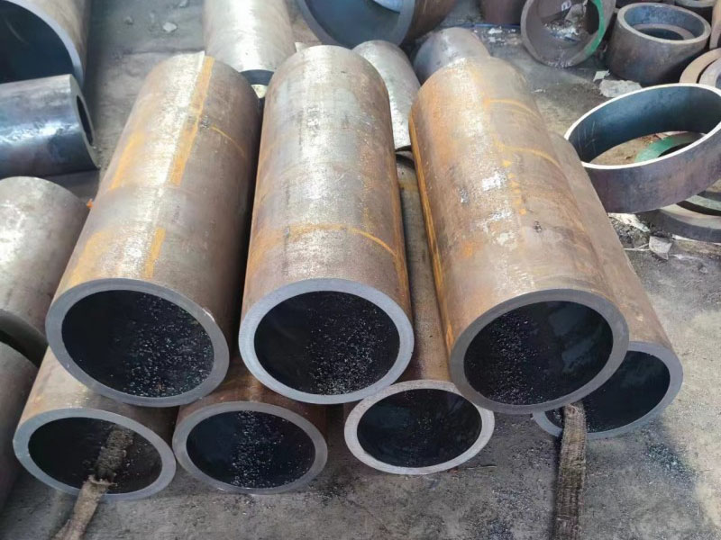 西乌珠穆沁12Cr1MovG无缝钢管切割